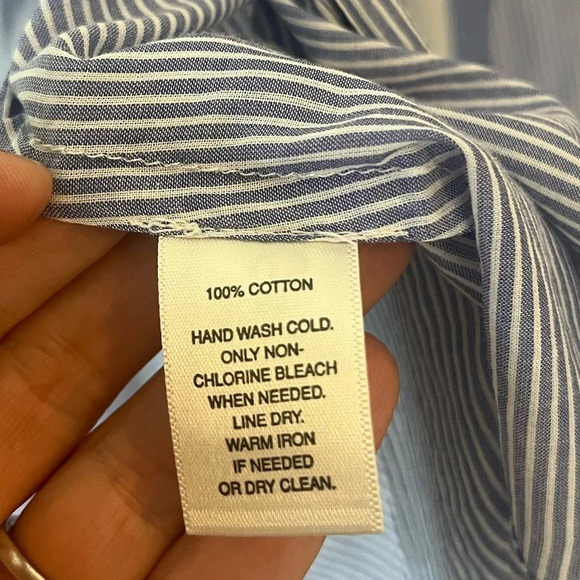 NWOT White House Black Market - Picture 2 of 4